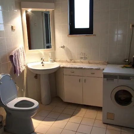 Summer House With Garden 5 Minutes From Beach فيلة *