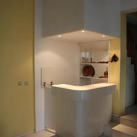 Вилла Summer House With Garden 5 Minutes From Beach *