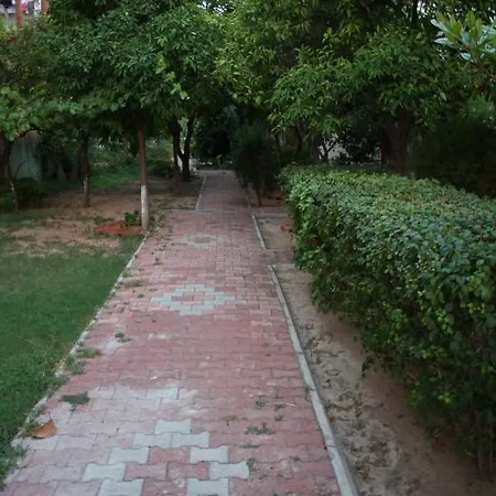 Summer House With Garden 5 Minutes From Beach *