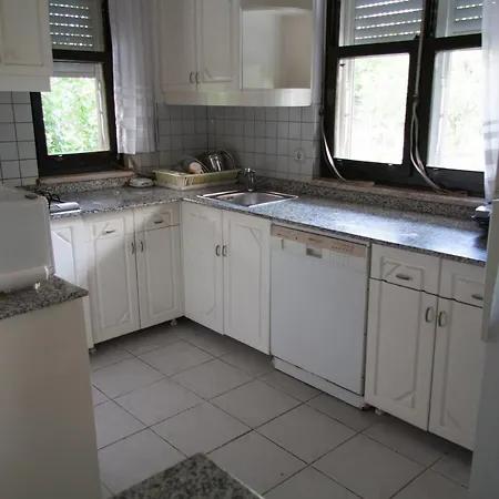 Summer House With Garden 5 Minutes From Beach * Анталья